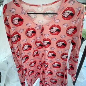 Ladies Pink Top, Size XL